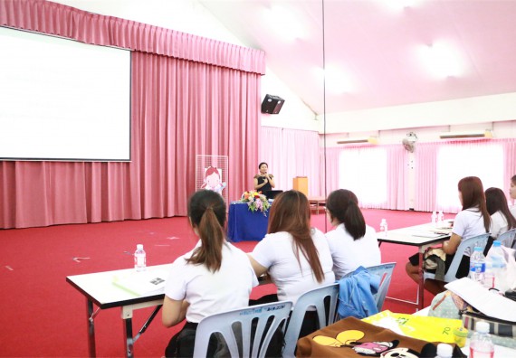 ภาพกิจกรรม โปรแกรมวิชาเคมี จัดการอบรมเชิงปฏิบัติการนำเสนอผลงานวิจัยทางเคมี