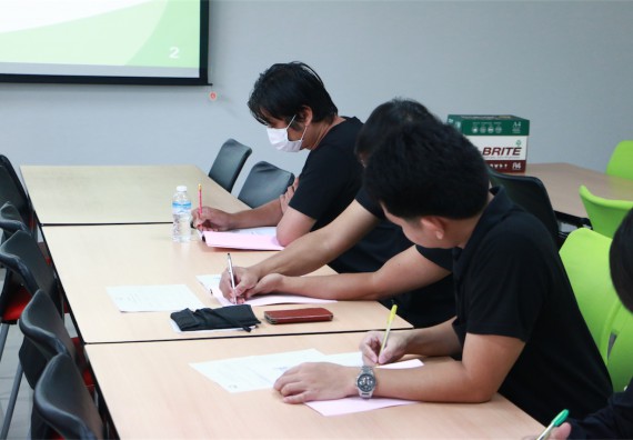 ภาพกิจกรรม ศูนย์ส่งเสริมและตรวจสอบการผลิตตามมาตรฐานความปลอดภัยทางอาหาร อบรม เรื่อง การตรวจติดตามคุณภาพภายใน