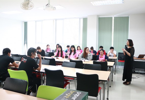 ภาพกิจกรรม ศูนย์ส่งเสริมและตรวจสอบการผลิตตามมาตรฐานความปลอดภัยทางอาหาร อบรม เรื่อง การตรวจติดตามคุณภาพภายใน