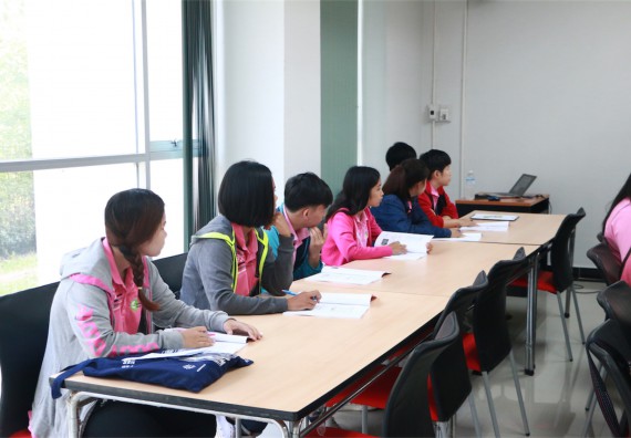 ภาพกิจกรรม ศูนย์ส่งเสริมและตรวจสอบการผลิตตามมาตรฐานความปลอดภัยทางอาหาร อบรม เรื่อง การตรวจติดตามคุณภาพภายใน