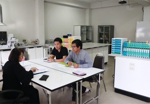 ภาพกิจกรรม ศูนย์ส่งเสริมและตรวจสอบการผลิตตามมาตรฐานความปลอดภัยทางอาหาร ได้รับการตรวจติดตามคุณภาพภายใน (Internal Audit) ระบบ ISO/IEC 17025:2005