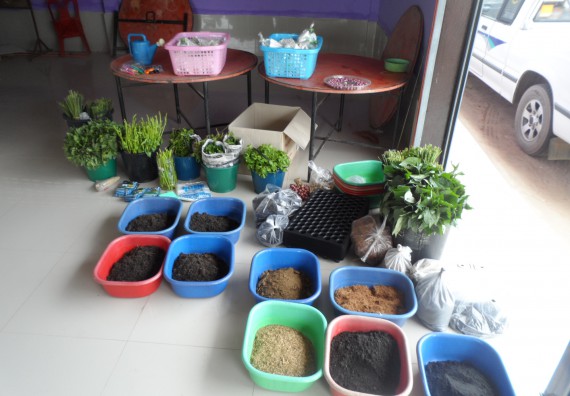 ภาพกิจกรรม โปรแกรมวิชาเกษตรศาสตร์ จัดการอบรม การขยายพันธุ์พืชผักสวนครัว