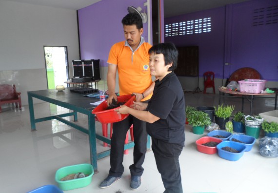 ภาพกิจกรรม โปรแกรมวิชาเกษตรศาสตร์ จัดการอบรม การขยายพันธุ์พืชผักสวนครัว