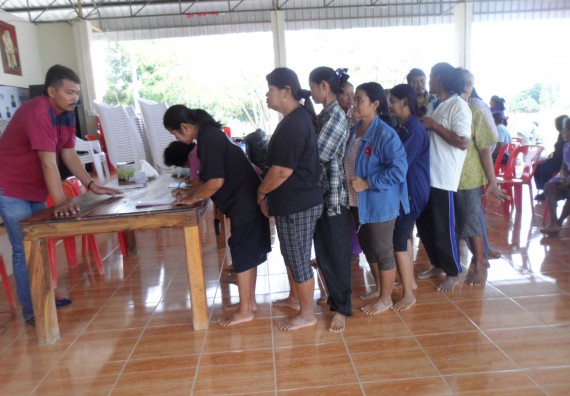 ภาพกิจกรรม โปรแกรมวิชาเกษตรศาสตร์ จัดการอบรม ในเรื่อง การทำน้ำยาไล่แมลง