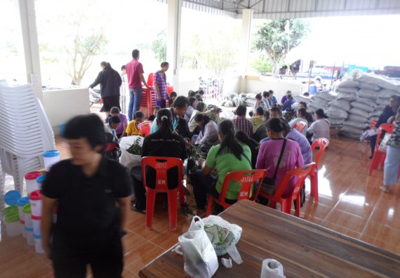 ภาพกิจกรรม โปรแกรมวิชาเกษตรศาสตร์ จัดการอบรม ในเรื่อง การทำน้ำยาไล่แมลง