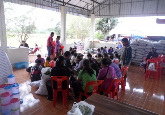 ภาพกิจกรรม โปรแกรมวิชาเกษตรศาสตร์ จัดการอบรม ในเรื่อง การทำน้ำยาไล่แมลง