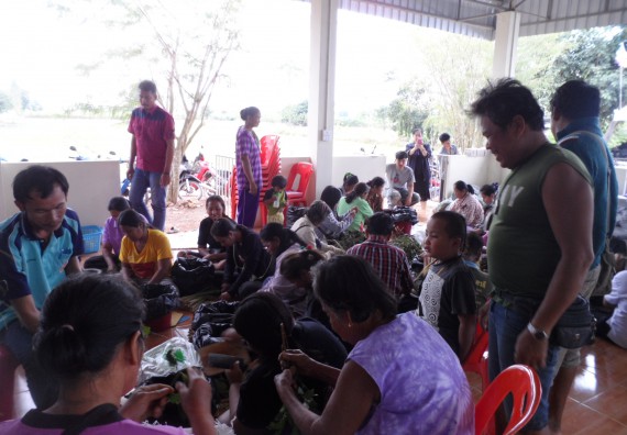 ภาพกิจกรรม โปรแกรมวิชาเกษตรศาสตร์ จัดการอบรม ในเรื่อง การทำน้ำยาไล่แมลง