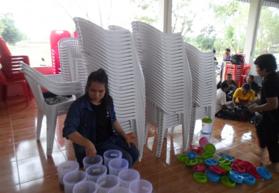 ภาพกิจกรรม โปรแกรมวิชาเกษตรศาสตร์ จัดการอบรม ในเรื่อง การทำน้ำยาไล่แมลง