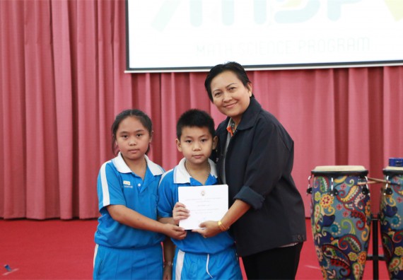 ภาพกิจกรรม ค่ายวิทยาศาสตร์รุ่นจิ๋ว โรงเรียนอนุบาลกำแพงเพชร 