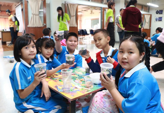 ภาพกิจกรรม ค่ายวิทยาศาสตร์รุ่นจิ๋ว โรงเรียนอนุบาลกำแพงเพชร 