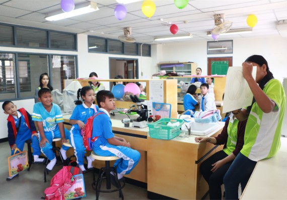 ภาพกิจกรรม ค่ายวิทยาศาสตร์รุ่นจิ๋ว โรงเรียนอนุบาลกำแพงเพชร 