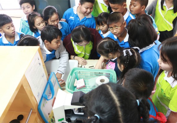 ภาพกิจกรรม ค่ายวิทยาศาสตร์รุ่นจิ๋ว โรงเรียนอนุบาลกำแพงเพชร 