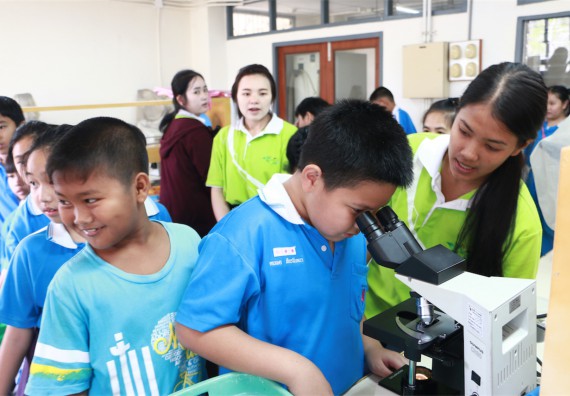 ภาพกิจกรรม ค่ายวิทยาศาสตร์รุ่นจิ๋ว โรงเรียนอนุบาลกำแพงเพชร 