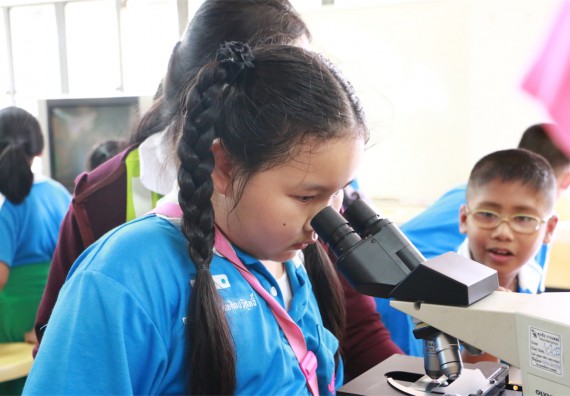 ภาพกิจกรรม ค่ายวิทยาศาสตร์รุ่นจิ๋ว โรงเรียนอนุบาลกำแพงเพชร 