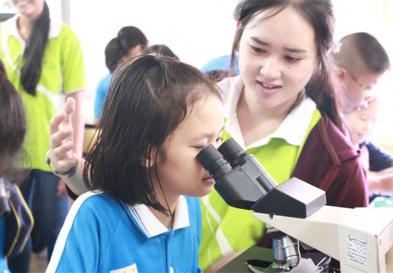 ภาพกิจกรรม ค่ายวิทยาศาสตร์รุ่นจิ๋ว โรงเรียนอนุบาลกำแพงเพชร 