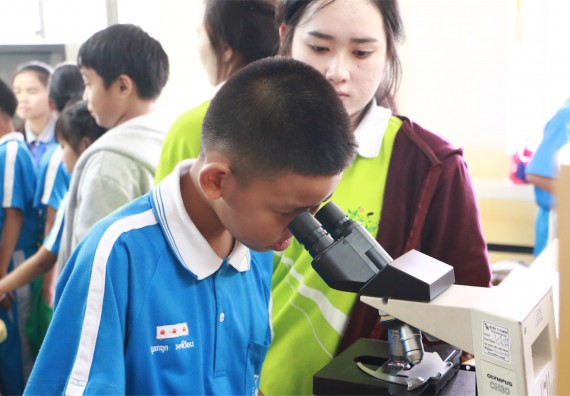 ภาพกิจกรรม ค่ายวิทยาศาสตร์รุ่นจิ๋ว โรงเรียนอนุบาลกำแพงเพชร 