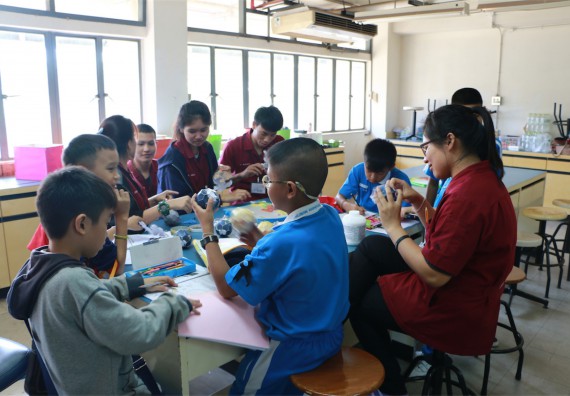 ภาพกิจกรรม ค่ายวิทยาศาสตร์รุ่นจิ๋ว โรงเรียนอนุบาลกำแพงเพชร 