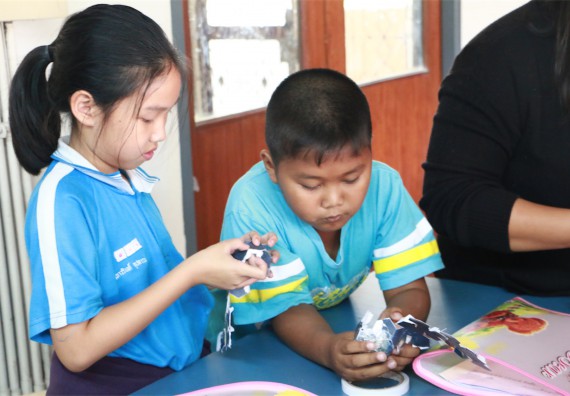 ภาพกิจกรรม ค่ายวิทยาศาสตร์รุ่นจิ๋ว โรงเรียนอนุบาลกำแพงเพชร 