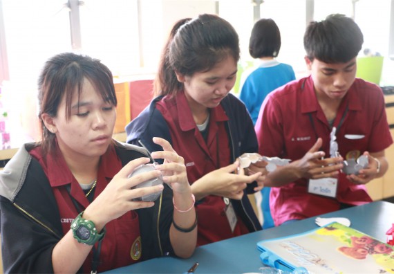 ภาพกิจกรรม ค่ายวิทยาศาสตร์รุ่นจิ๋ว โรงเรียนอนุบาลกำแพงเพชร 