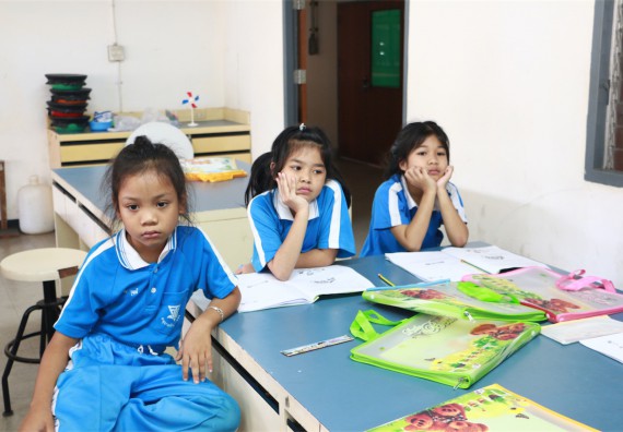 ภาพกิจกรรม ค่ายวิทยาศาสตร์รุ่นจิ๋ว โรงเรียนอนุบาลกำแพงเพชร 