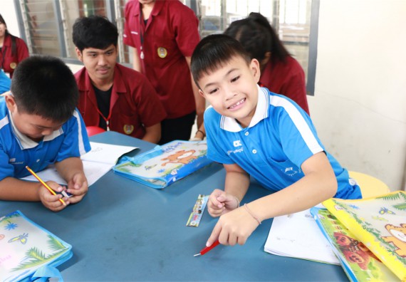 ภาพกิจกรรม ค่ายวิทยาศาสตร์รุ่นจิ๋ว โรงเรียนอนุบาลกำแพงเพชร 