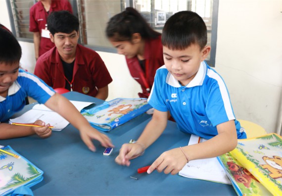 ภาพกิจกรรม ค่ายวิทยาศาสตร์รุ่นจิ๋ว โรงเรียนอนุบาลกำแพงเพชร 