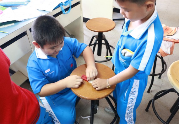 ภาพกิจกรรม ค่ายวิทยาศาสตร์รุ่นจิ๋ว โรงเรียนอนุบาลกำแพงเพชร 