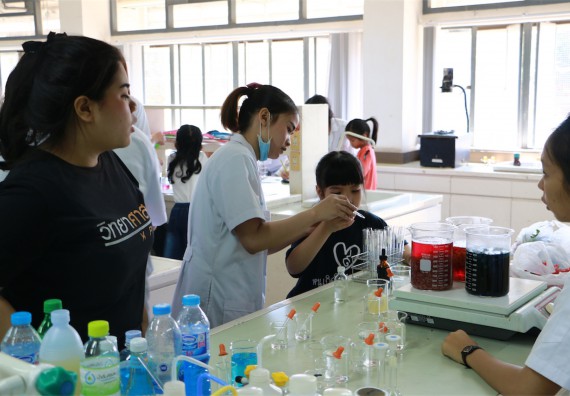 ภาพกิจกรรม ค่ายวิทยาศาสตร์รุ่นจิ๋ว โรงเรียนอนุบาลกำแพงเพชร 