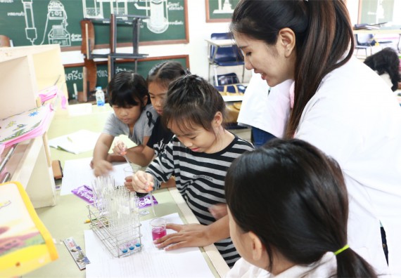 ภาพกิจกรรม ค่ายวิทยาศาสตร์รุ่นจิ๋ว โรงเรียนอนุบาลกำแพงเพชร 