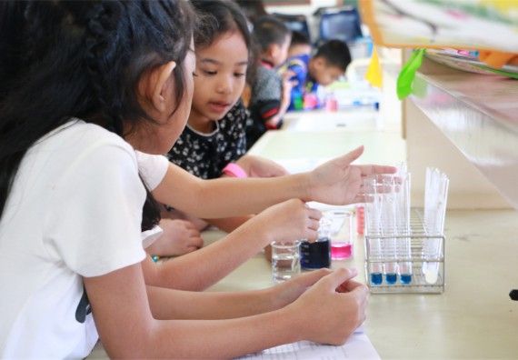 ภาพกิจกรรม ค่ายวิทยาศาสตร์รุ่นจิ๋ว โรงเรียนอนุบาลกำแพงเพชร 