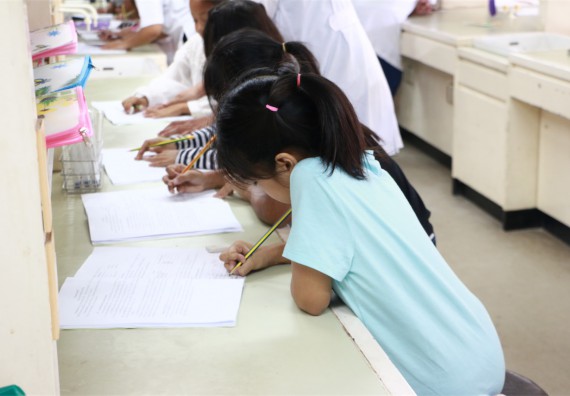 ภาพกิจกรรม ค่ายวิทยาศาสตร์รุ่นจิ๋ว โรงเรียนอนุบาลกำแพงเพชร 