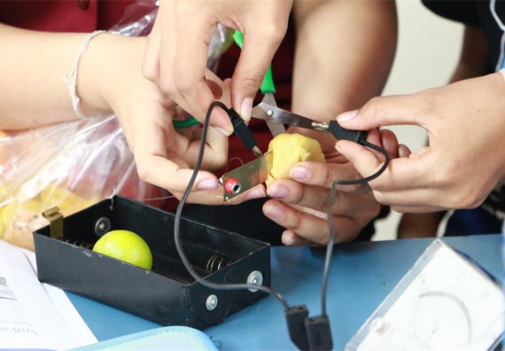 ภาพกิจกรรม ค่ายวิทยาศาสตร์รุ่นจิ๋ว โรงเรียนอนุบาลกำแพงเพชร 