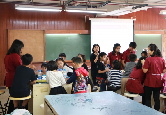 ภาพกิจกรรม ค่ายวิทยาศาสตร์รุ่นจิ๋ว โรงเรียนอนุบาลกำแพงเพชร 