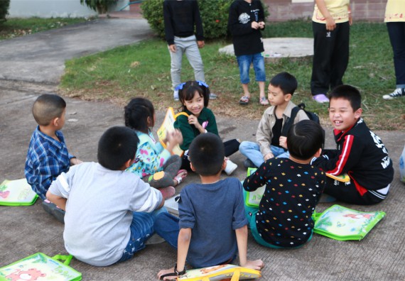 ภาพกิจกรรม ค่ายวิทยาศาสตร์รุ่นจิ๋ว โรงเรียนอนุบาลกำแพงเพชร 