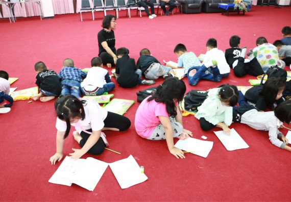 ภาพกิจกรรม ค่ายวิทยาศาสตร์รุ่นจิ๋ว โรงเรียนอนุบาลกำแพงเพชร 