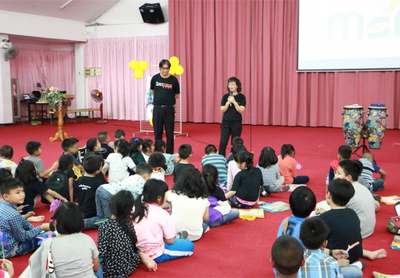 ภาพกิจกรรม ค่ายวิทยาศาสตร์รุ่นจิ๋ว โรงเรียนอนุบาลกำแพงเพชร 