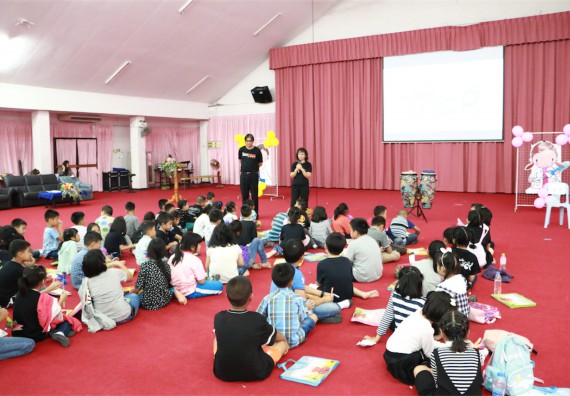 ภาพกิจกรรม ค่ายวิทยาศาสตร์รุ่นจิ๋ว โรงเรียนอนุบาลกำแพงเพชร 