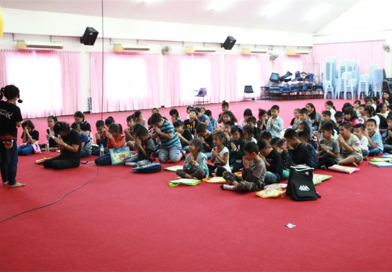 ภาพกิจกรรม ค่ายวิทยาศาสตร์รุ่นจิ๋ว โรงเรียนอนุบาลกำแพงเพชร 