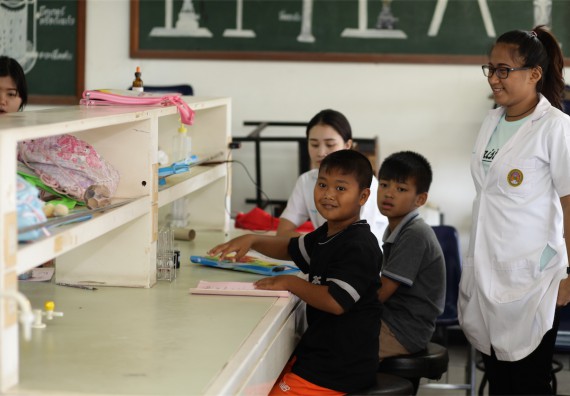 ภาพกิจกรรม ค่ายวิทยาศาสตร์รุ่นจิ๋ว โรงเรียนอนุบาลกำแพงเพชร 