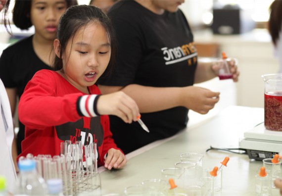 ภาพกิจกรรม ค่ายวิทยาศาสตร์รุ่นจิ๋ว โรงเรียนอนุบาลกำแพงเพชร 