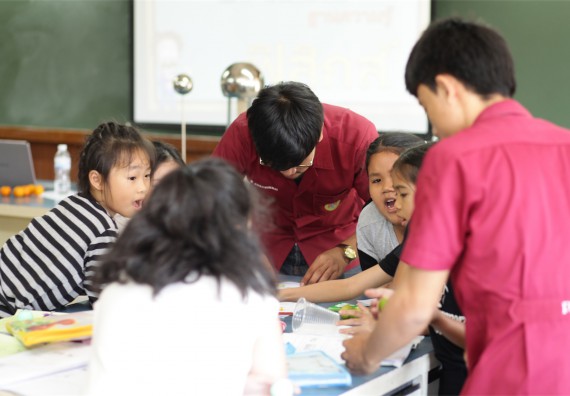 ภาพกิจกรรม ค่ายวิทยาศาสตร์รุ่นจิ๋ว โรงเรียนอนุบาลกำแพงเพชร 