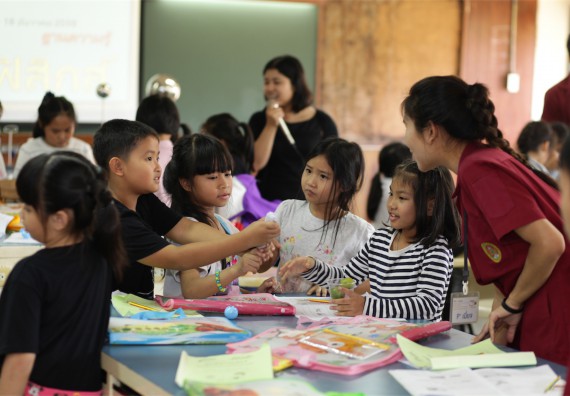 ภาพกิจกรรม ค่ายวิทยาศาสตร์รุ่นจิ๋ว โรงเรียนอนุบาลกำแพงเพชร 