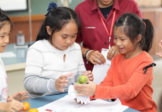 ภาพกิจกรรม ค่ายวิทยาศาสตร์รุ่นจิ๋ว โรงเรียนอนุบาลกำแพงเพชร 