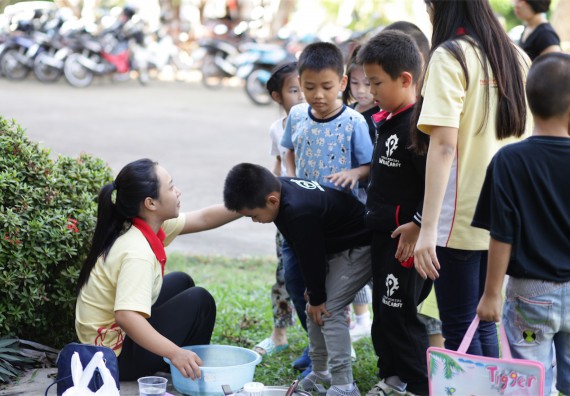 ภาพกิจกรรม ค่ายวิทยาศาสตร์รุ่นจิ๋ว โรงเรียนอนุบาลกำแพงเพชร 