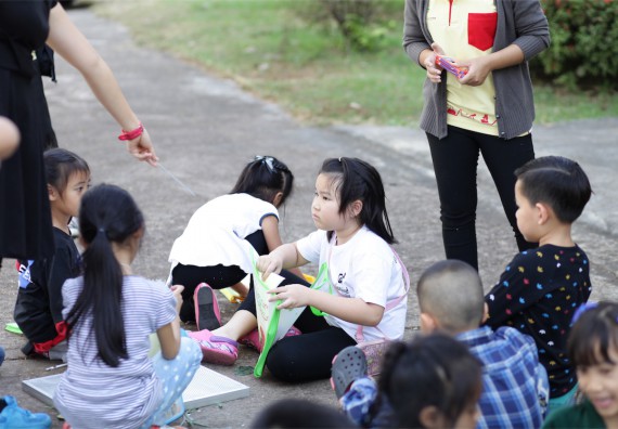 ภาพกิจกรรม ค่ายวิทยาศาสตร์รุ่นจิ๋ว โรงเรียนอนุบาลกำแพงเพชร 