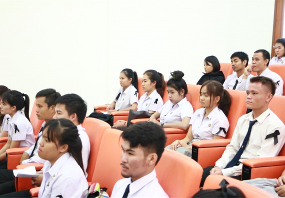 ภาพกิจกรรม พิธีมอบทุนการศึกษา SET Foundation 