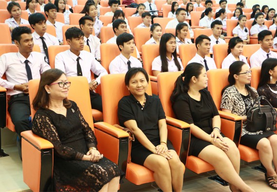 ภาพกิจกรรม พิธีมอบทุนการศึกษา SET Foundation 