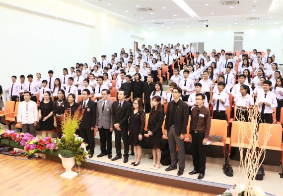 ภาพกิจกรรม พิธีมอบทุนการศึกษา SET Foundation 