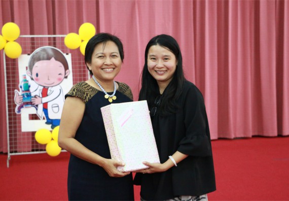 ภาพกิจกรรม คณะวิทยาศาสตร์และเทคโนโลยี จัดงานปีใหม่คณะวิทยาศาสตร์และเทคโนโลยี