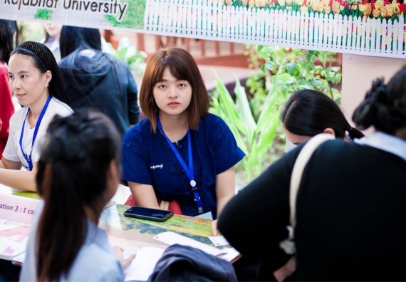 ภาพกิจกรรม English in the Garden: Have a Seat and Speak English ครั้งที่ 5